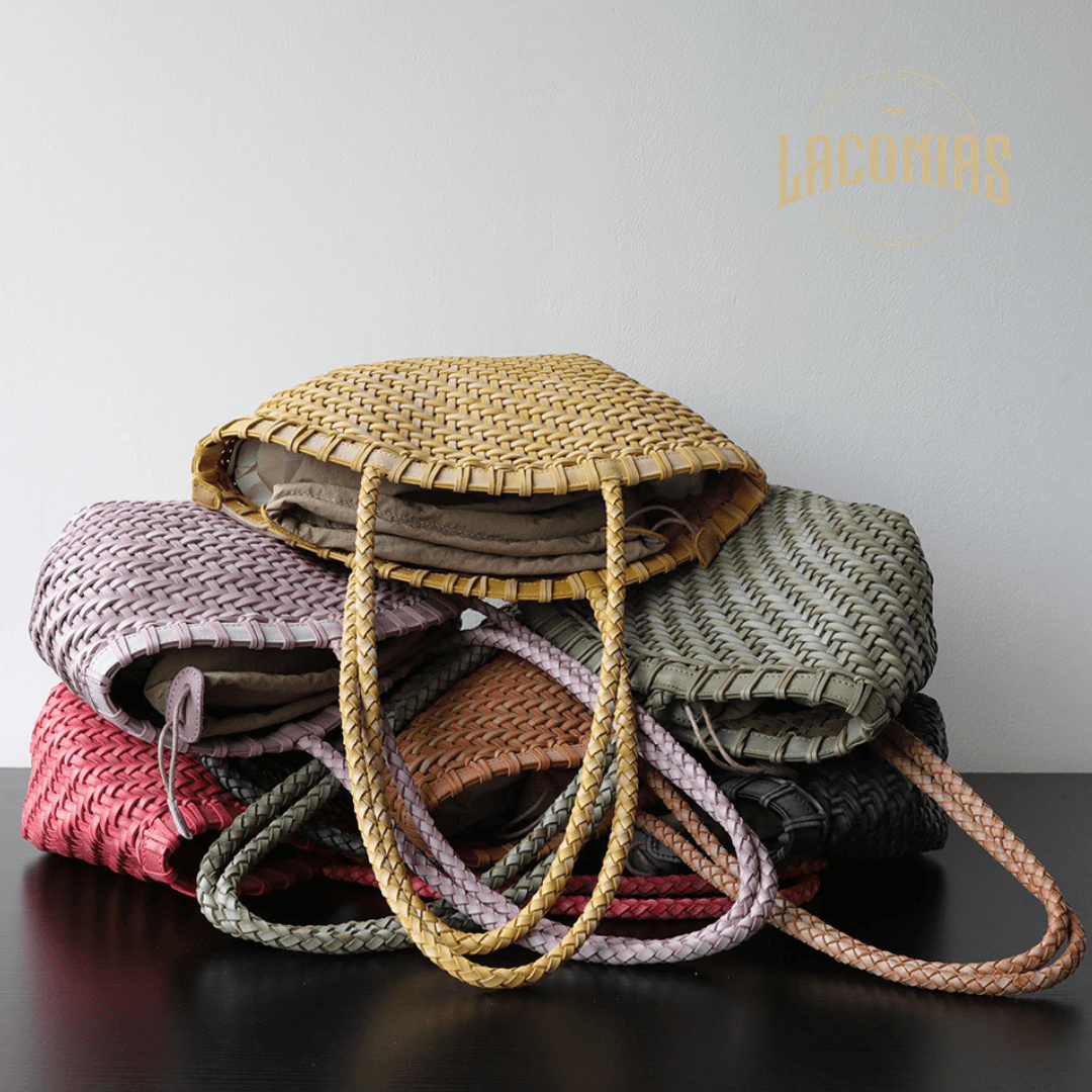 Hand-woven fog wax plant tanned cowhide bag — showcase 1