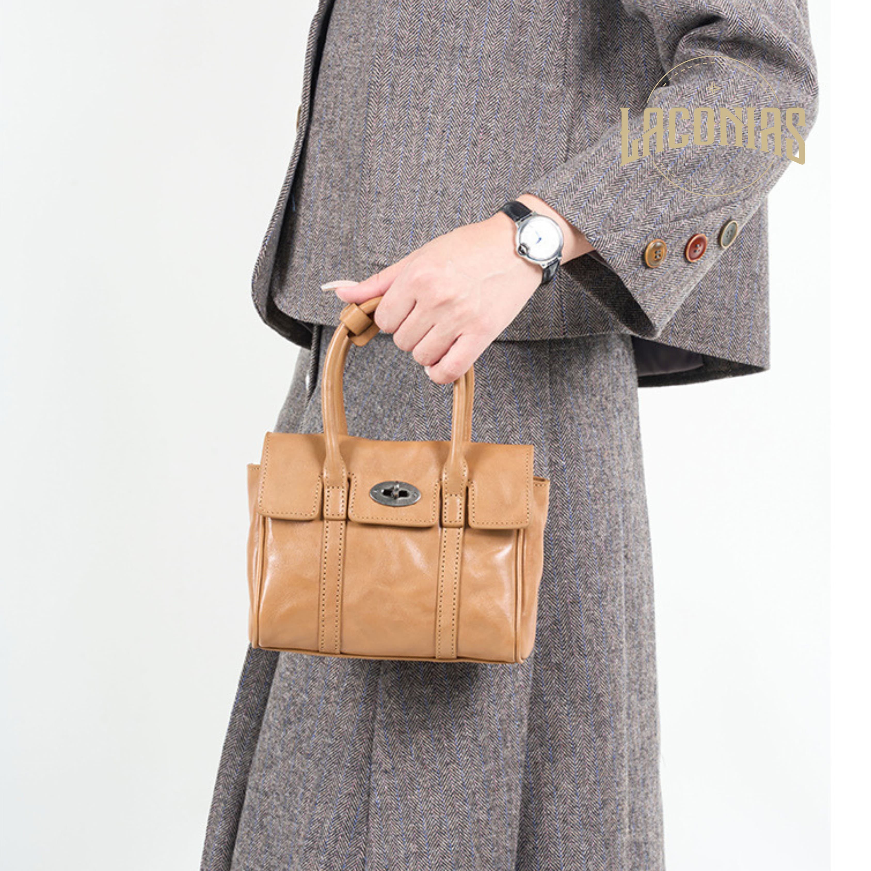 Commuting versatile handbag — showcase 4